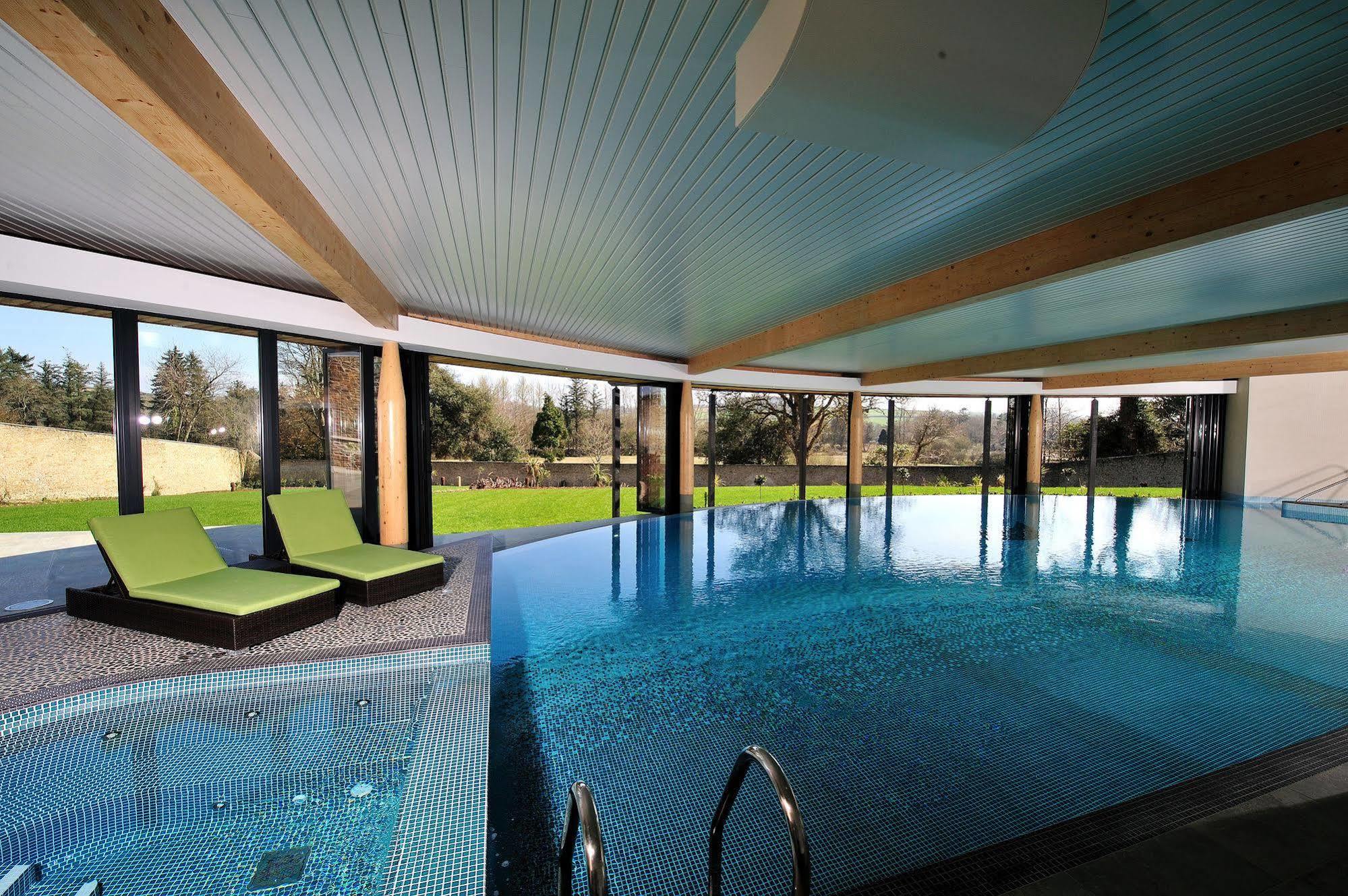 Hotel The Cornwall &